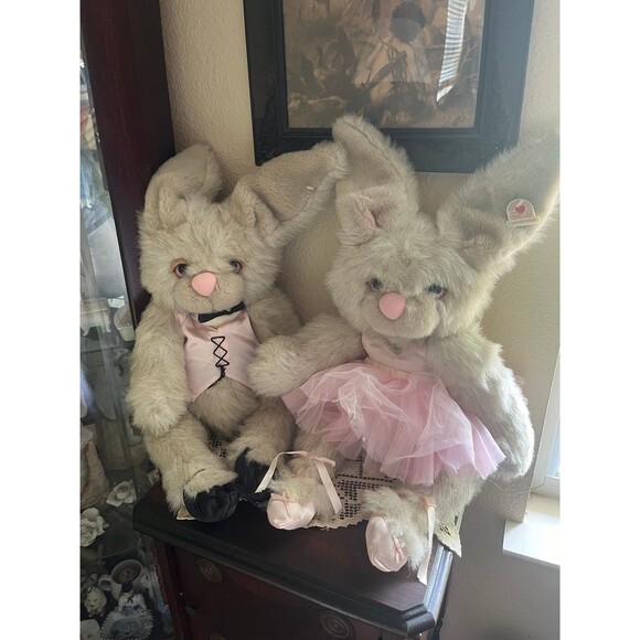 RARE 2 1987 Snuggables Jointed Bunnies - Picture 1 of 12